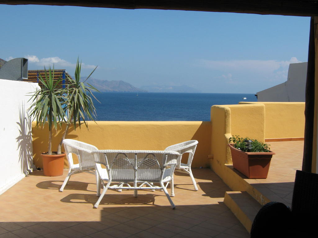 Albergo Seaside Leni Luaran gambar