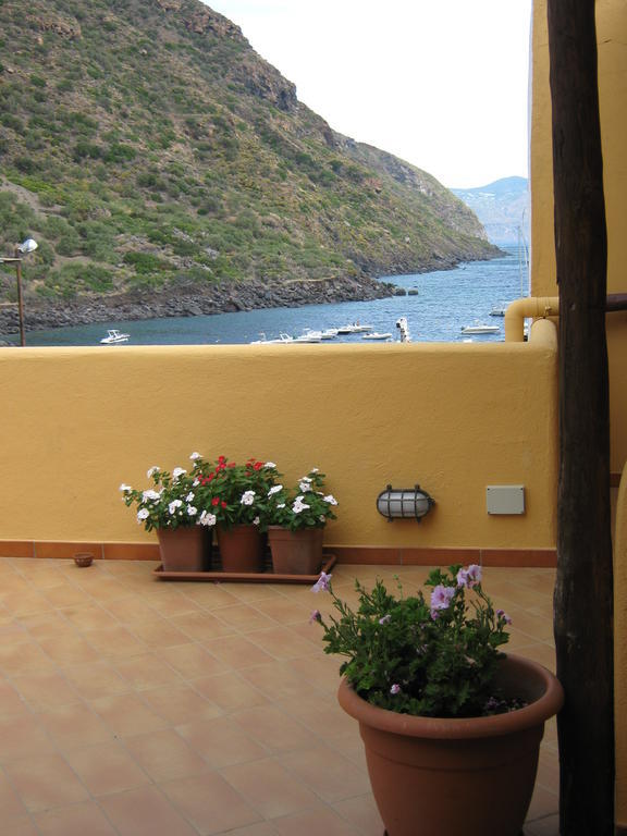 Albergo Seaside Leni Luaran gambar