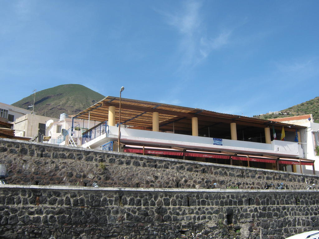 Albergo Seaside Leni Luaran gambar